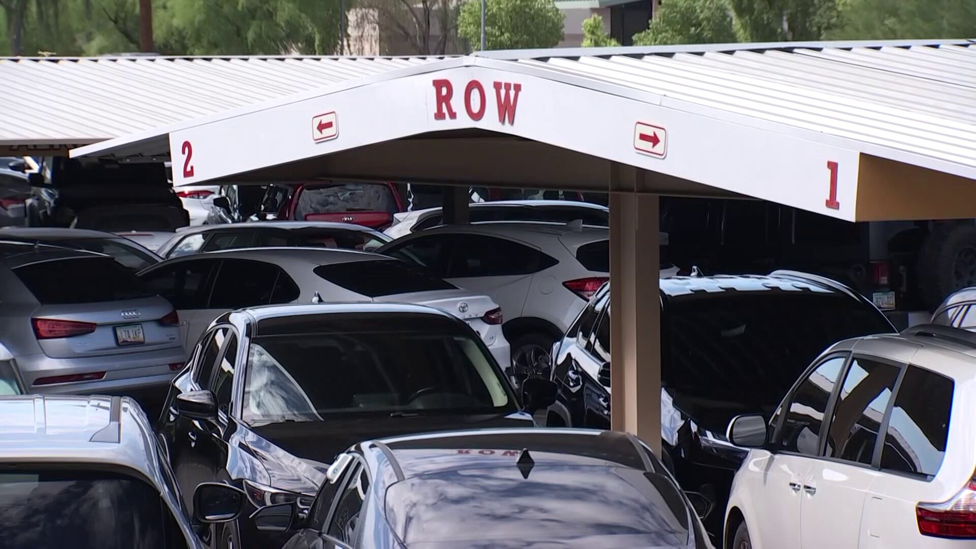 Six cars stolen from lot near Phoenix Sky Harbor Airport