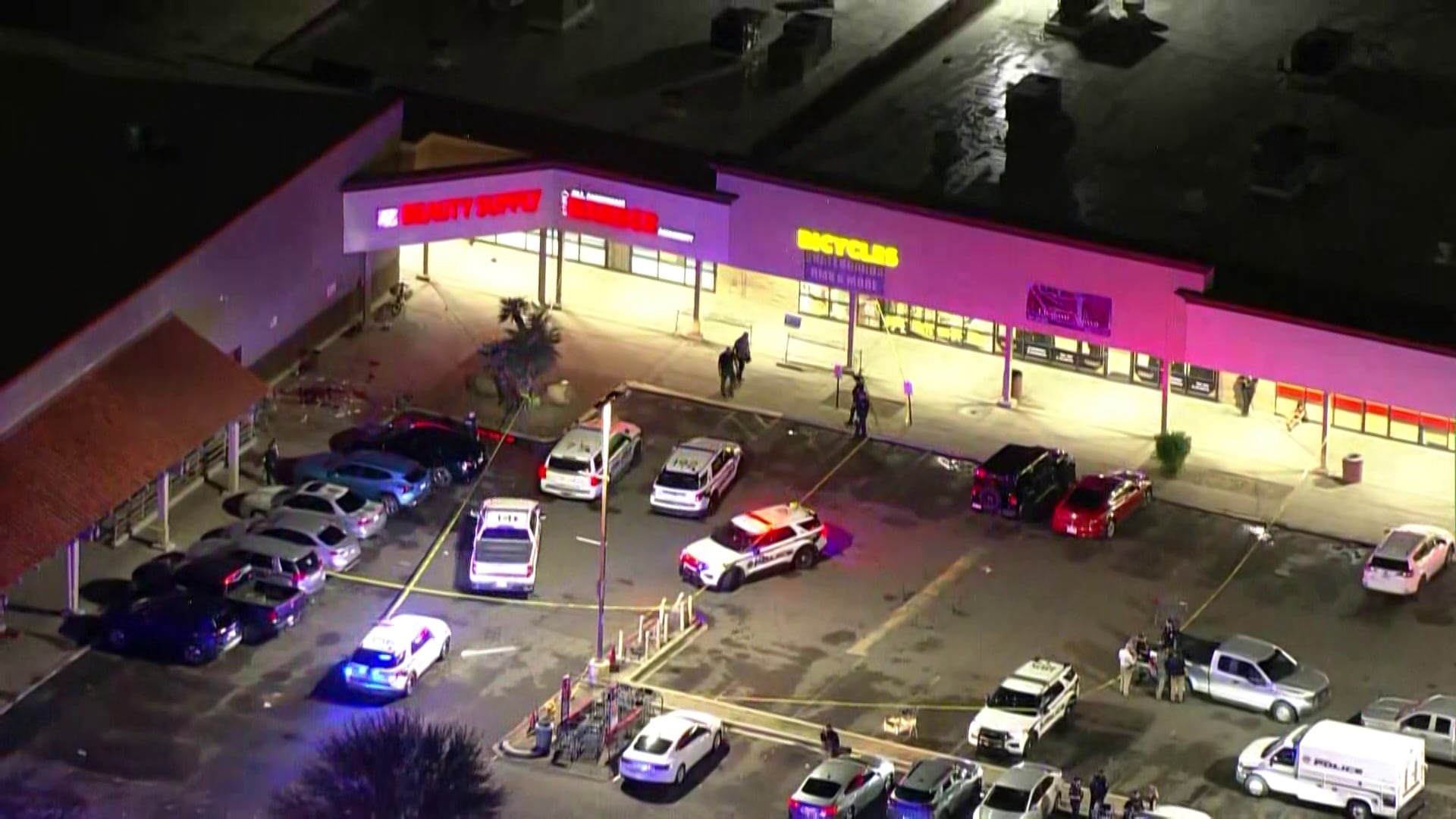 Person Seriously Injured in Shooting at Glendale Shopping Center
