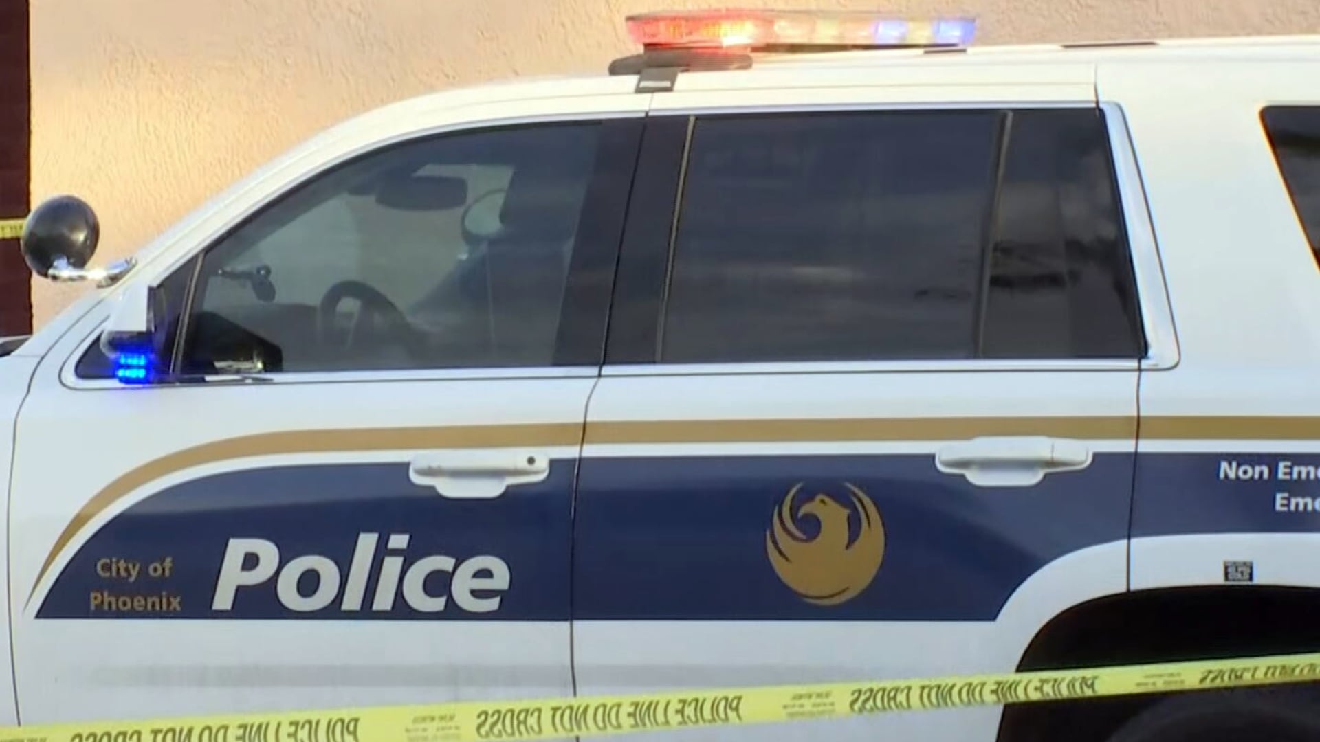 Man dies in single-vehicle rollover in north Phoenix