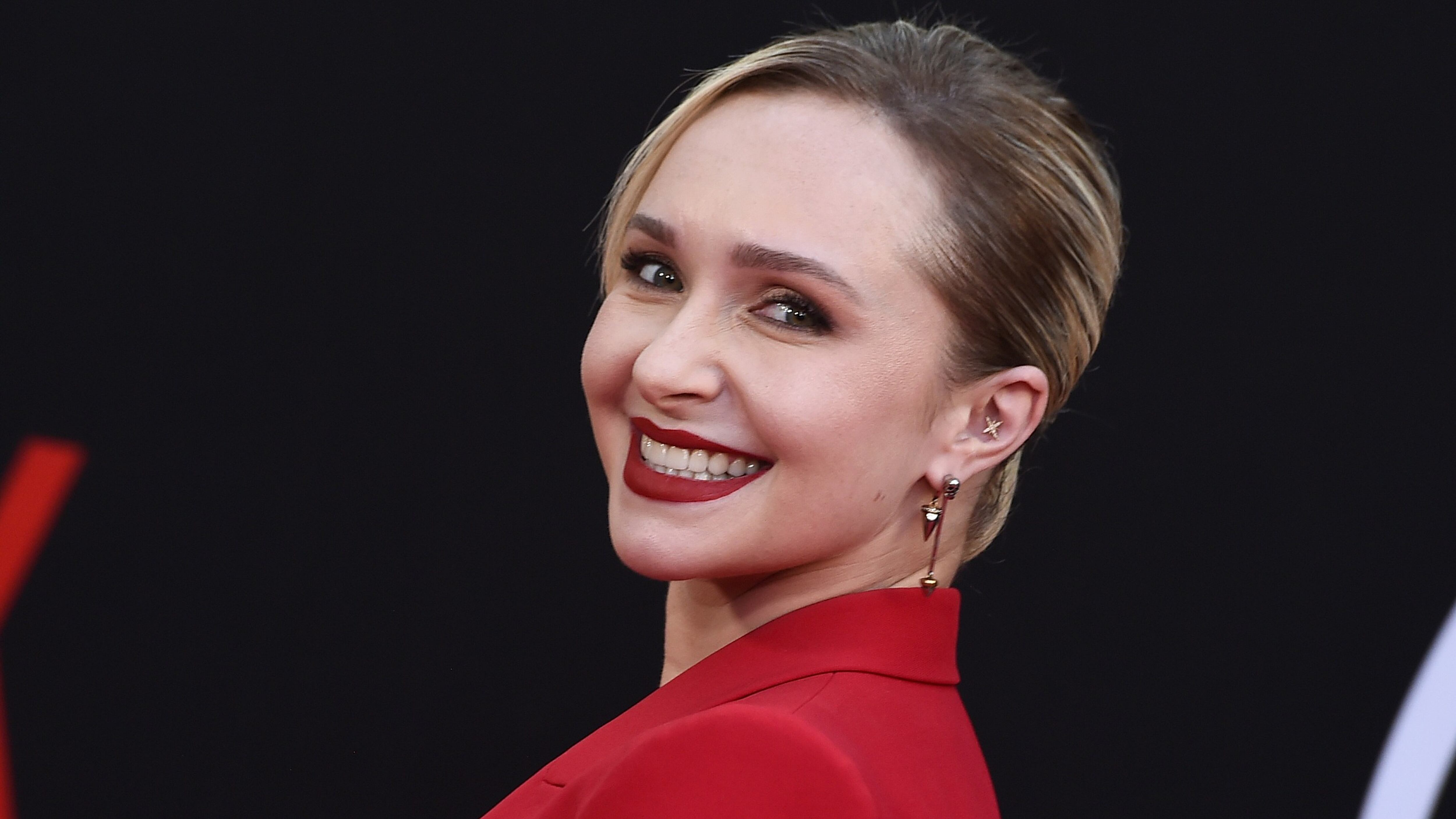 Unverified Summary Claims Greenville Police Closed Investigation Into Hayden Panettiere’s Death