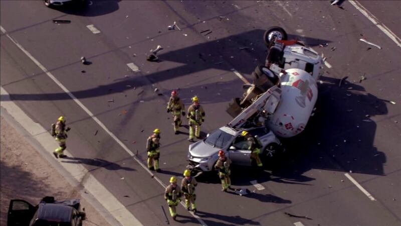The crash happened on the Loop 101 Agua Fria near Camelback Road.