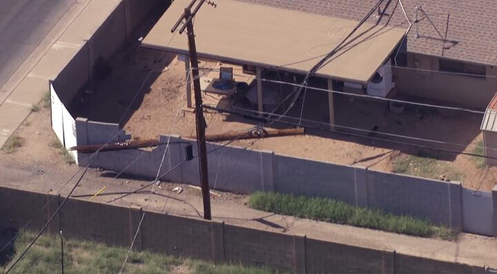 Power Line Crash Power line crash forces west Phoenix home evacuations