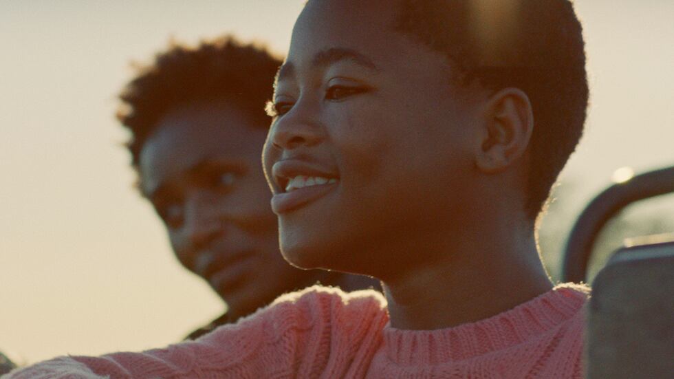 (L to R) Avumile Qongqo and Liyabona Mroqoza in 'The Last Ranger'.