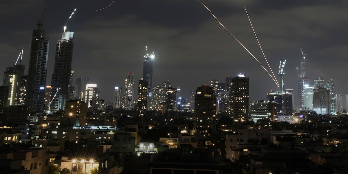 US Evacuates Diplomats From Israel Amid Iran Tensions