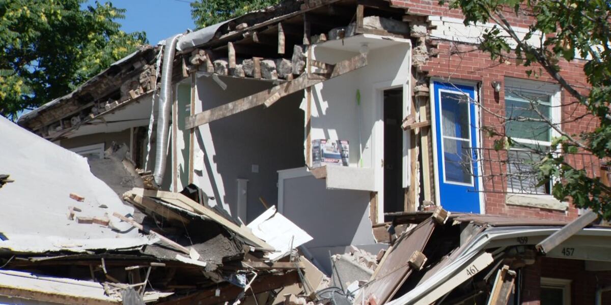 Trailer House Exploding Home explosion survivor rescues neighbors after their home explodes