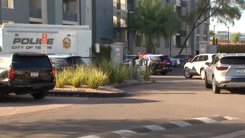 A man died after being shot early Saturday at a Tempe apartment complex near Priest Drive and...