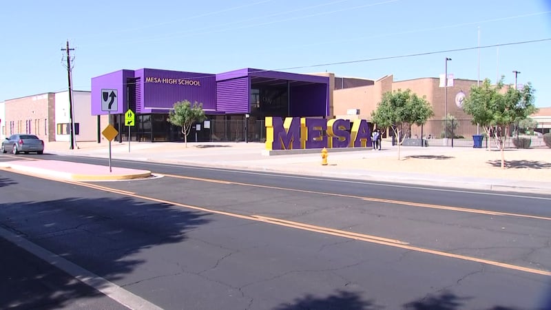 A Mesa Public Schools security guard says administrators prevented him from calling police...