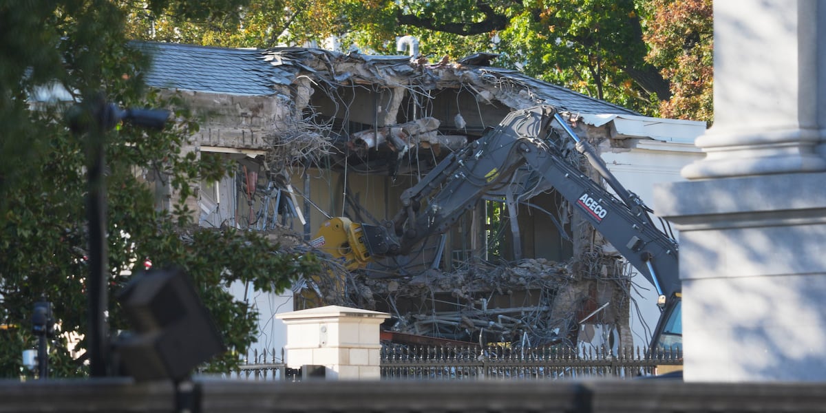 East Wing Demolition Begins Amid Approval Questions