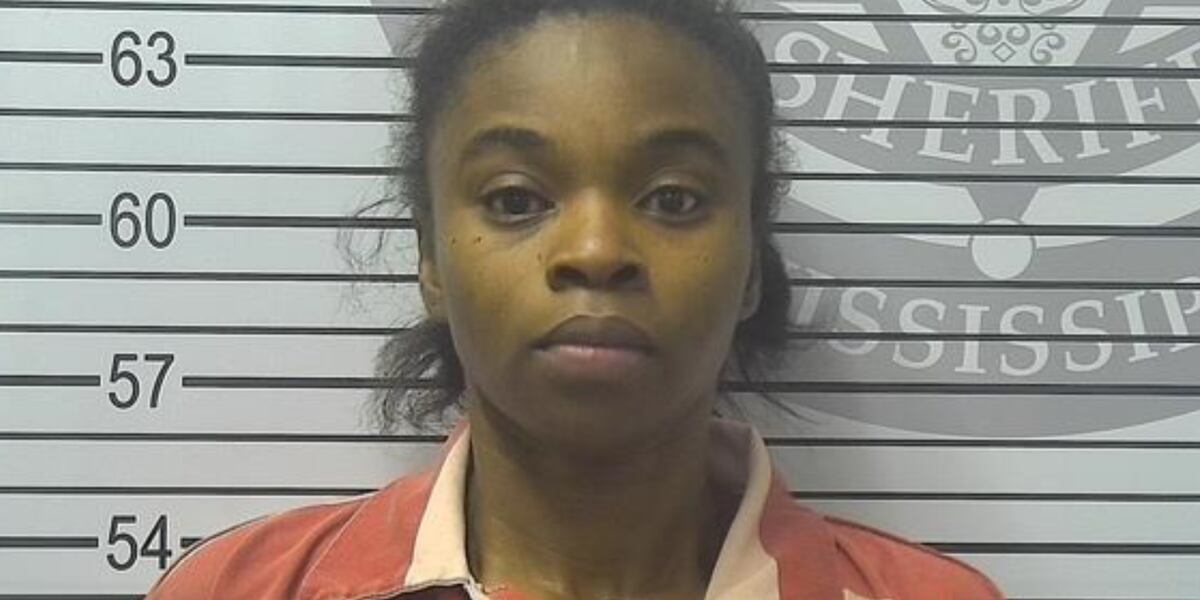 Woman Arrested for Armed Dollar General Robbery Gulfport, Returns for Dropped Phone