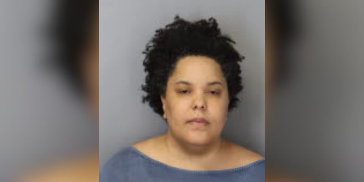Tennessee Mother Charged After Daughter's Mummified Remains Found in Memphis Hotel