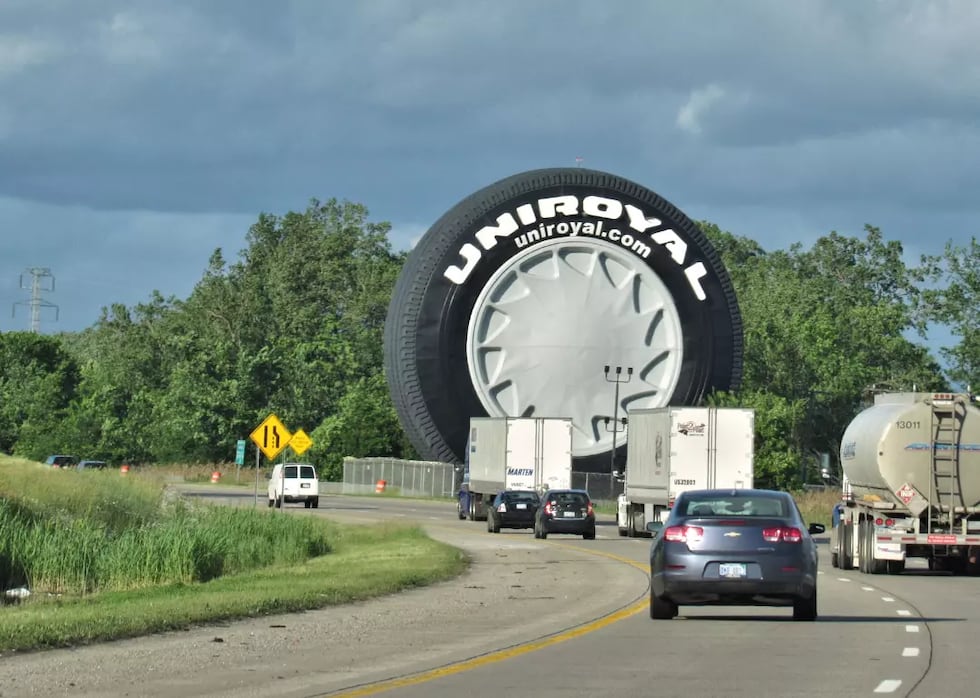 The United States features several thousands-of-miles-long highways--perfect for road trips!