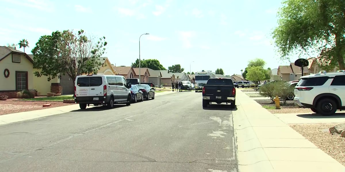 Woman charged with murdering father in Phoenix