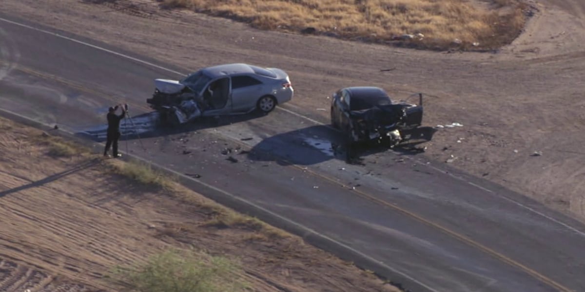 Major Us Rivers Major road shut down after head-on crash on Gila River reservation