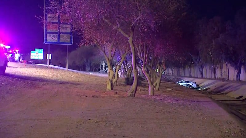 Troopers respond to a deadly crash Tuesday on the Loop 101 Agua Fria freeway near Thunderbird...