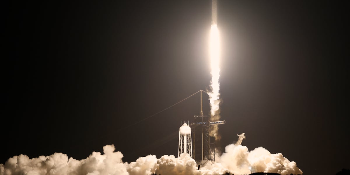 SpaceX Launches Falcon 9 from California on Starlink 13-4 Mission