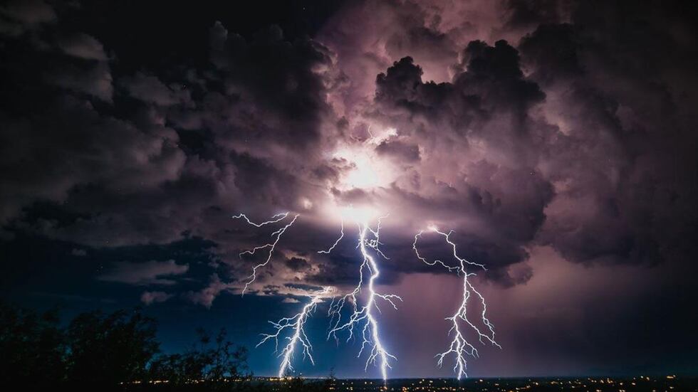 Lightning near Tucson. (Source: Lori Grace Bailey Photography)