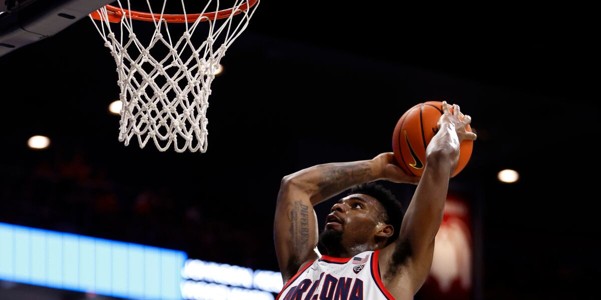 Arizona Rises Arizona rises to No. 1 in the AP Top 25 men’s college basketball poll