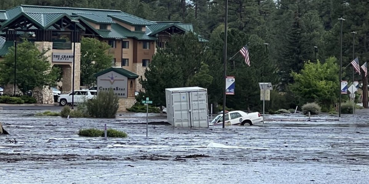 100 People Evacuated Due To Flash Flooding At Grand Canyon s South Rim 100-people-evacuated-due-to-flash-flooding-at-grand-canyon-s-south-rim