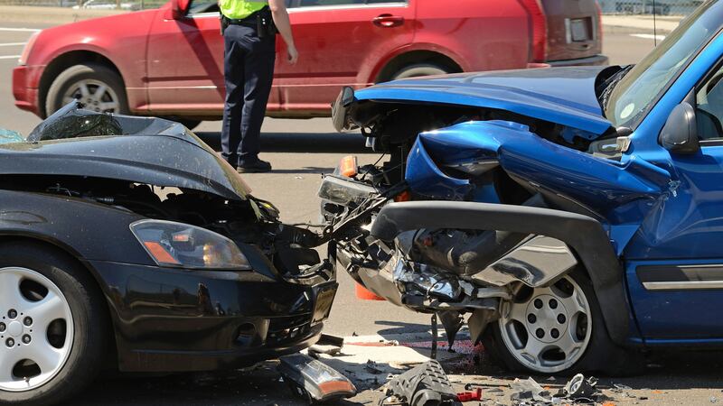 Car Camera Damage The role of dashcams in vehicle accidents and their effect on your car ...