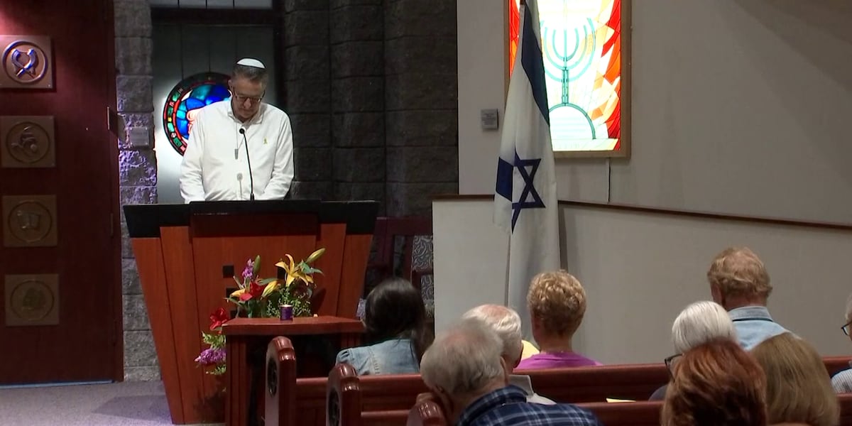 Arizona Jewish community remembers deadly terrorist attack one year later Arizona Jewish community remembers deadly terrorist attack one year later