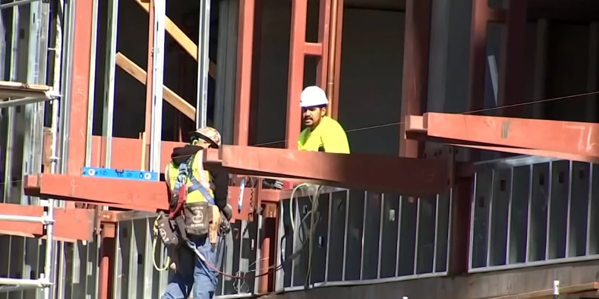 Arizona outdoor workers now protected by first-ever statewide heat ...