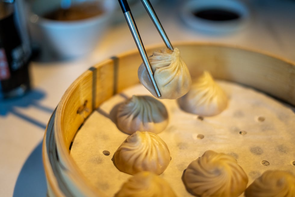 Din Tai Fung es famoso por sus albóndigas de sopa hechas a mano.