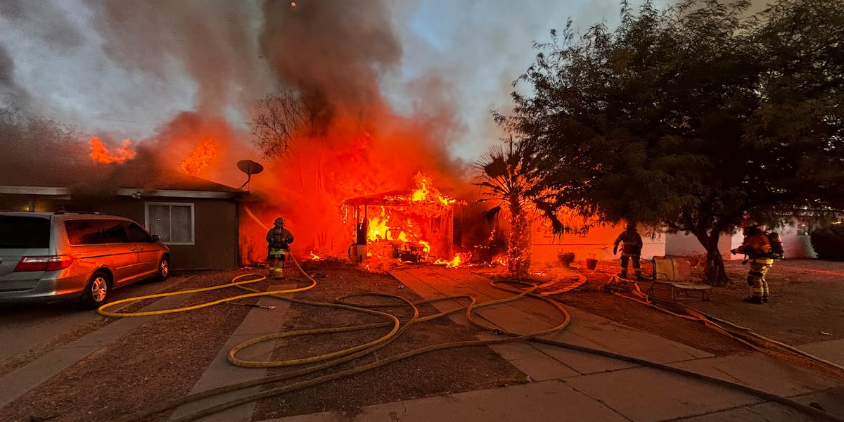 Spring Fire Phoenix 9 people displaced after double house fire in Phoenix
