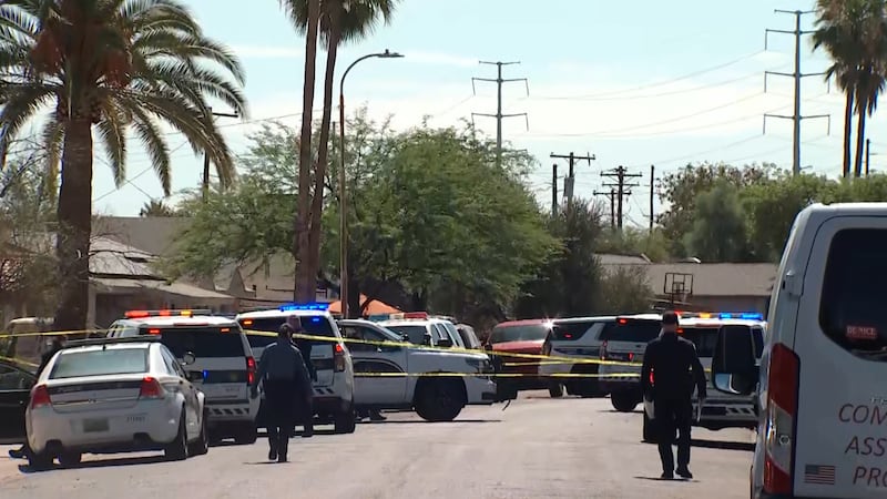 Three people are hurt after a shooting in south Phoenix Saturday morning.