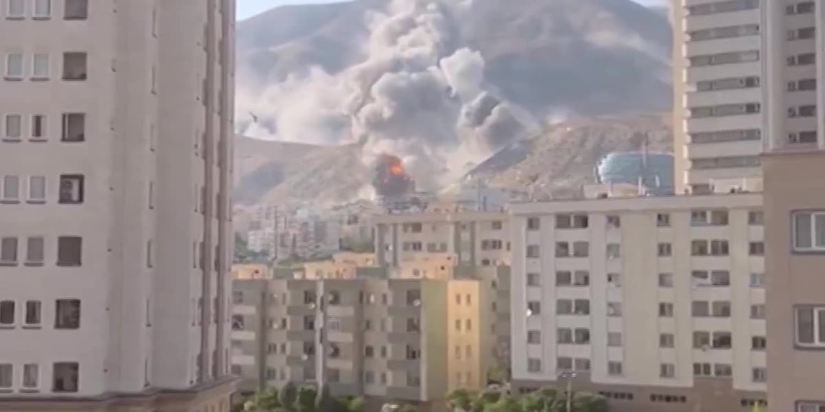 Israel Expands Airstrikes on Tehran as Iran Launches 400 Missiles
