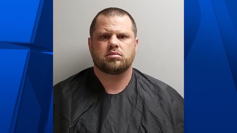 Dane Russell Canterbury, 37, was arrested Thursday near Bisbee on felony human smuggling charges.