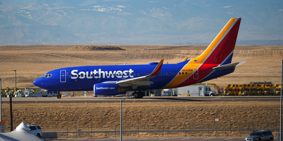 DOT Sues Southwest Airlines Over Delayed Flights