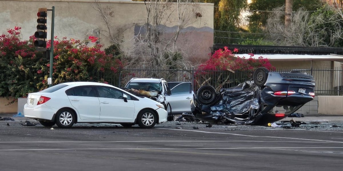 One Dead, Multiple Injured in Two Separate Multi-Vehicle Crashes in Phoenix Area