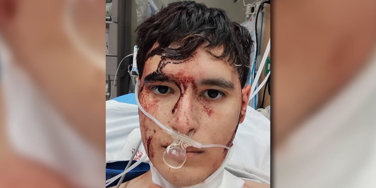 Arizona Man Stabbed Six Times on New Mexico Greyhound Bus